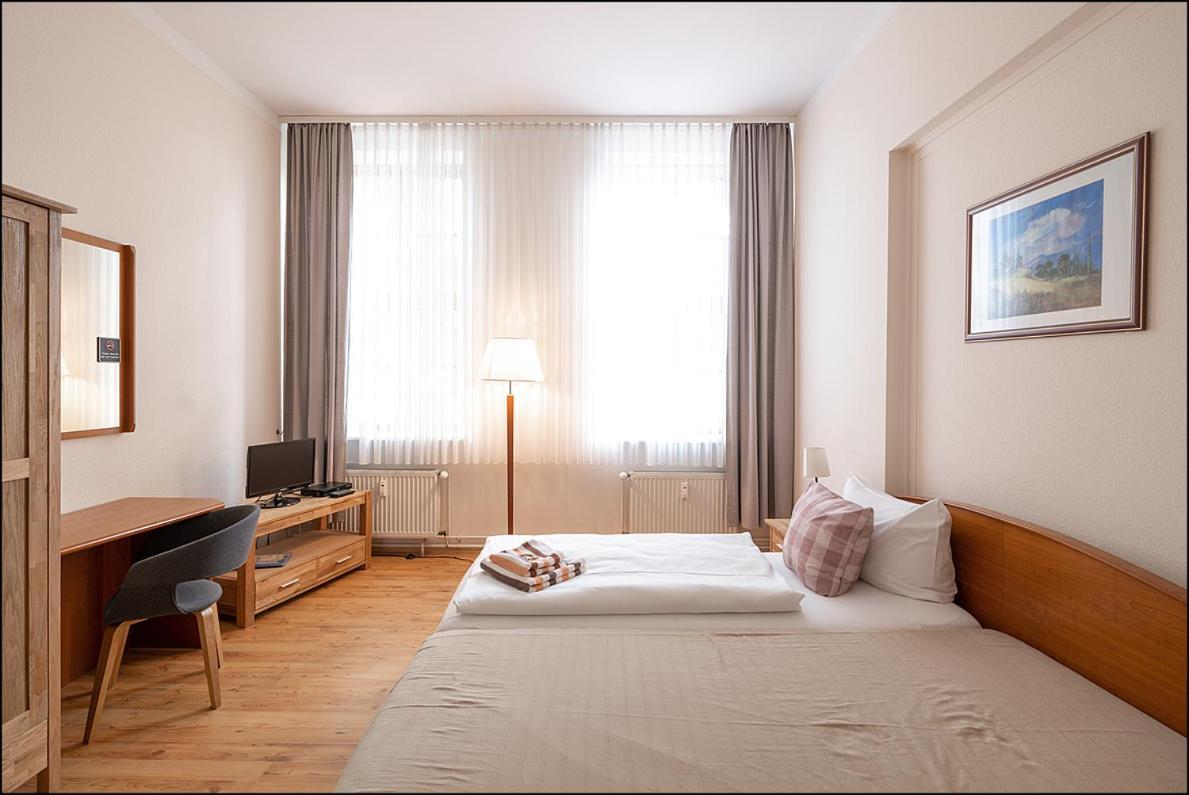 Markt Eins Gaestezimmer Schoppenstedt Kültér fotó